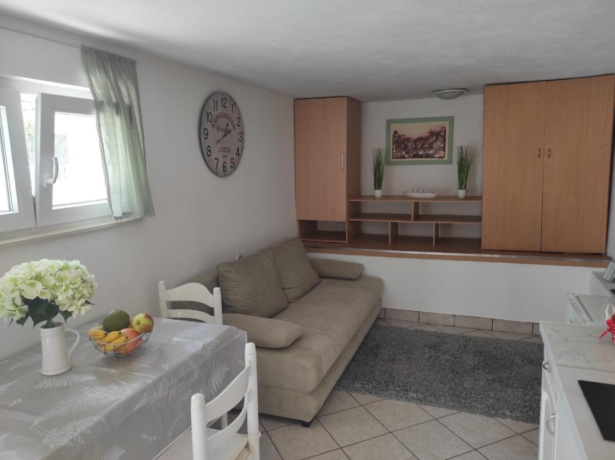 Studio Apartment Petrov Sibenik Exterior photo